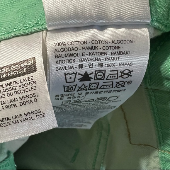 LEVI’S 501 Mid-Rise Jean Shorts in Mint Green - Picture 6 of 6